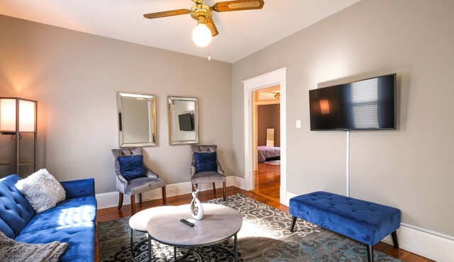 Cozy Roanoke Vacation Rental: 2 Mi to Downtown!