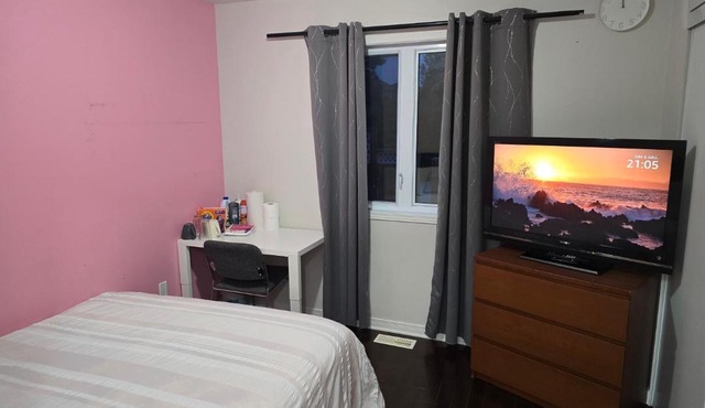 Cozy Room 4mins from Ottawa-Gatineau Airport