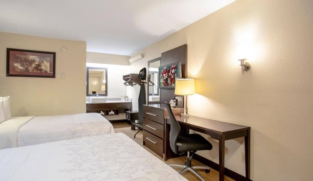 Cozy Room by BWI – Close to Major Highways, Restaurants, and Shopping