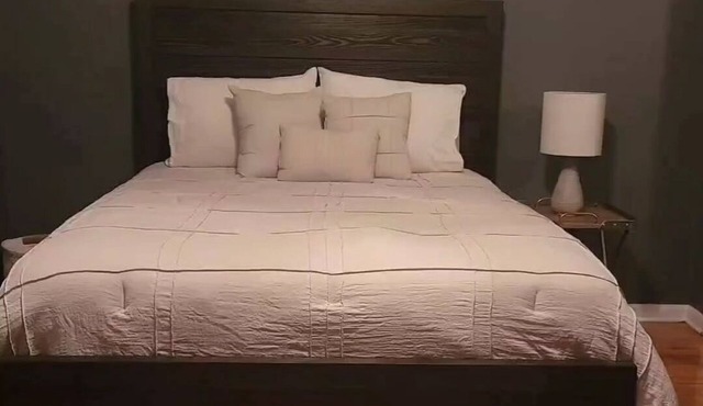 Cozy Room for Rent in Loganville, ideal for a travelling professional.