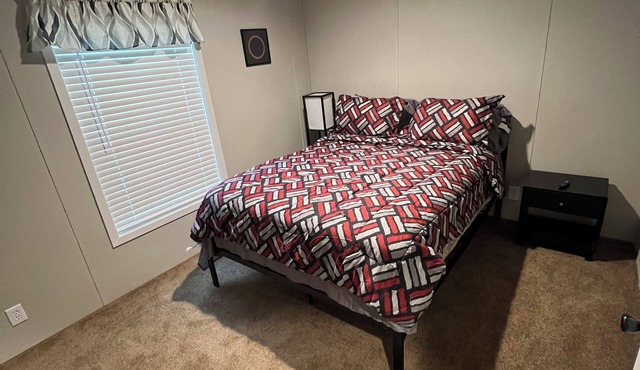 Cozy Room in mobile home in Lithia Springs with WiFi, AC