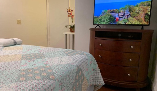 Cozy room in nice house