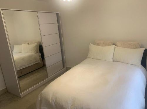 Cozy Room in Peaceful Home