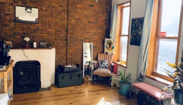 Cozy Room in Sobro Brownstone