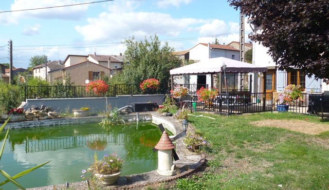 Cozy room with game room and terrace, near Belgium and Luxembourg