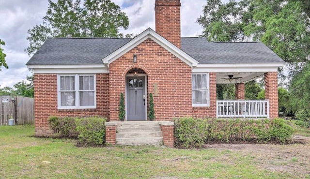 Cozy Rosewood Bungalow near USC!