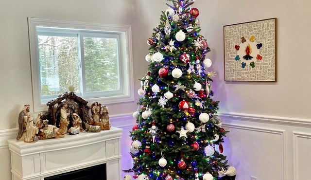 Cozy Rosseau Cottage