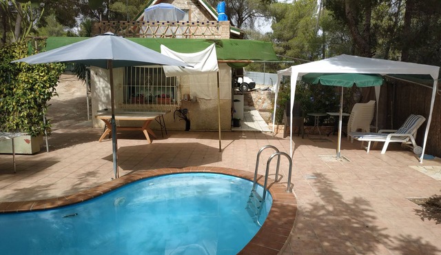 Cozy rural house with terrace pool located 10 minutes