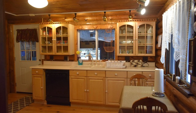 Cozy Rustic Forestport Cabin: Centrally Located Just Before Adirondack Park 😊