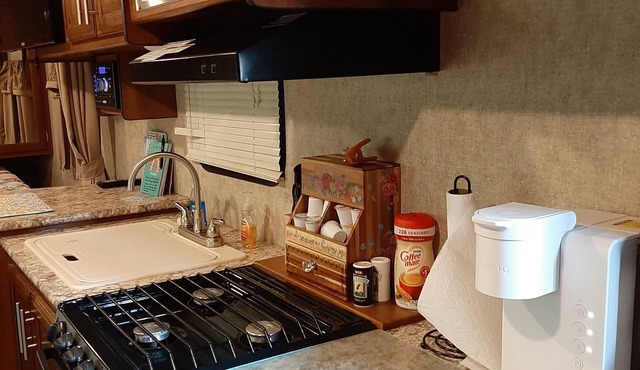 Cozy RV at entrance to Lake Somerville