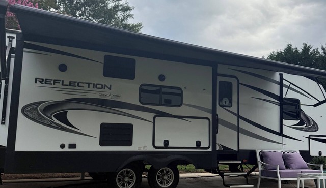 Cozy RV in Cool Columbus with AC