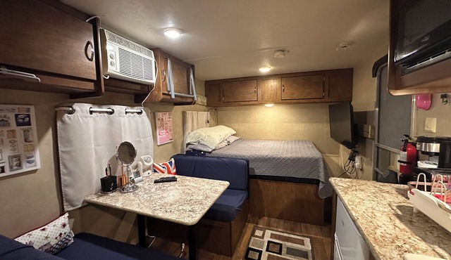 Cozy RV Studio in East Boca Raton