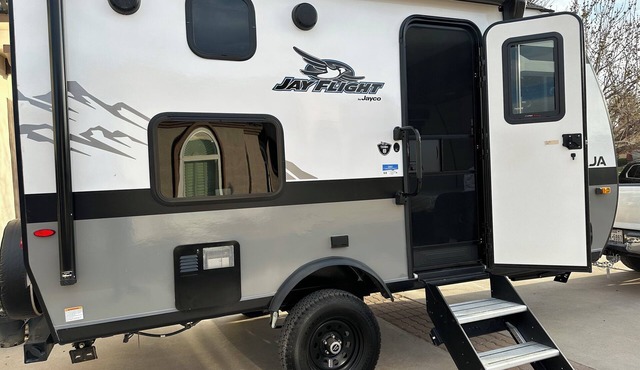 Cozy RV with AC and WiFi in Lovely Terrytown