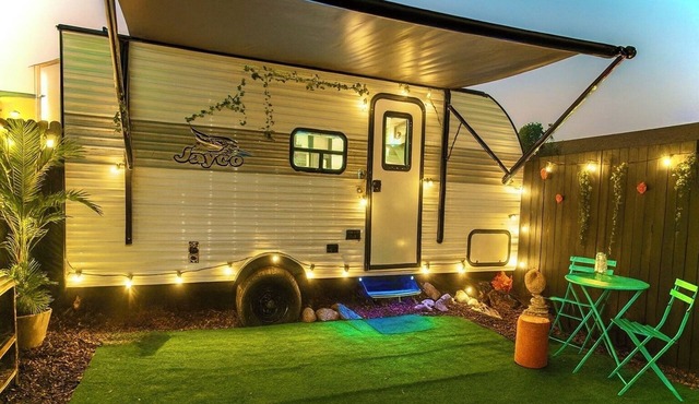 Cozy RV with AC and fitness room in brilliant Winter Park