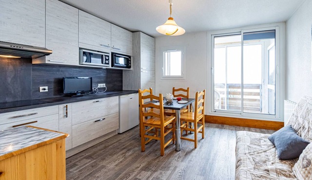 Cozy studio 4 pers, south balcony, 30m from ESF lessons