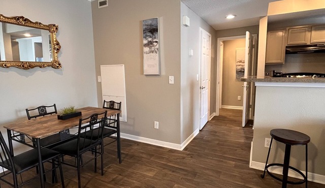 Cozy, Safe 1BDRM w/Balcony & amenities. Close to HWY 280 & major hospitals