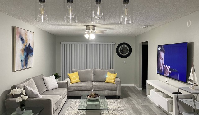Cozy Sarasota home near beaches downtown airport Anna Maria Island, Siesta Beach