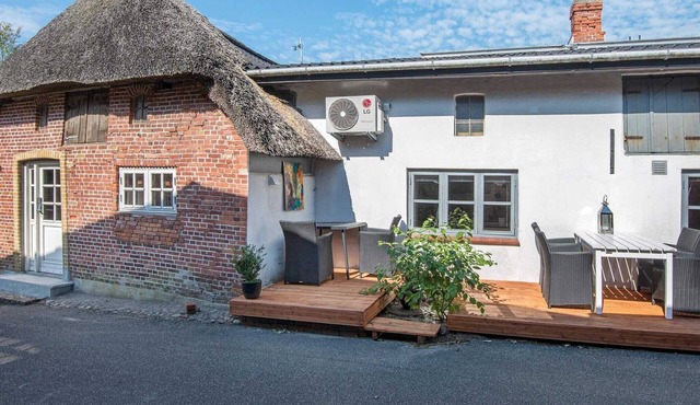 Cozy Seaside Retreat in Hojer-By Traum