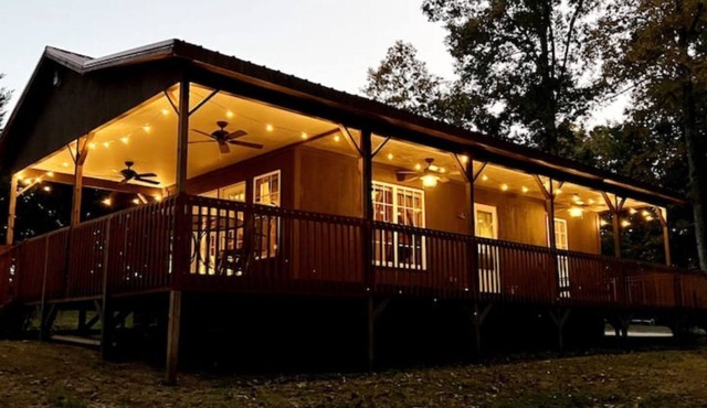 Cozy Secluded Cabin on 50 Acre Horse Ranch