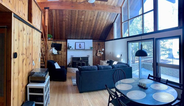 Cozy secluded cottage near the Pinery
