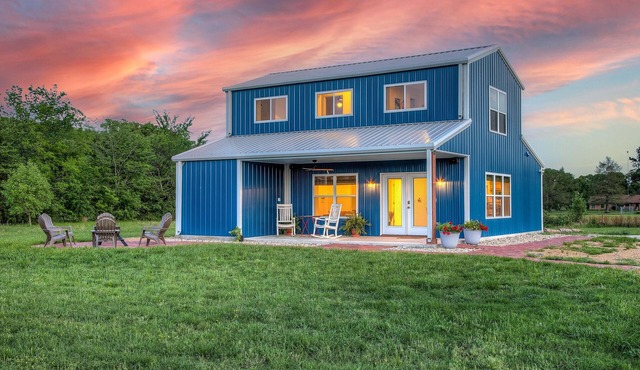Cozy, secluded country home on acreage and pond! *Wild Blue Yonder*