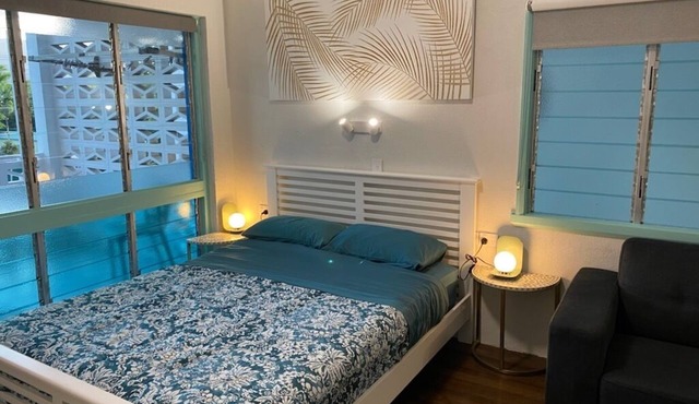 Cozy self contained studio near the boat club, 5 min to the beach