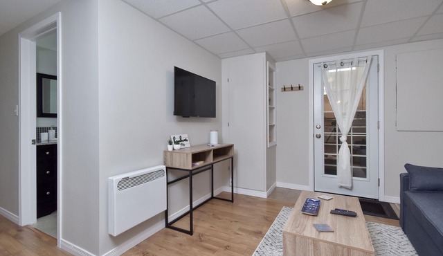 Cozy separate basement appartment in a safe and quiet neighborhood