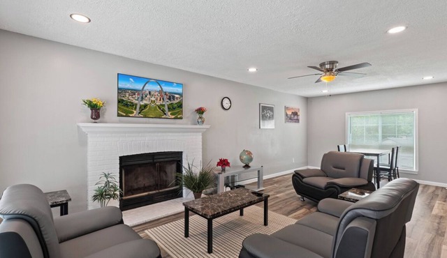 COZY SERENE 3BEDROOM 2STOREY HOME