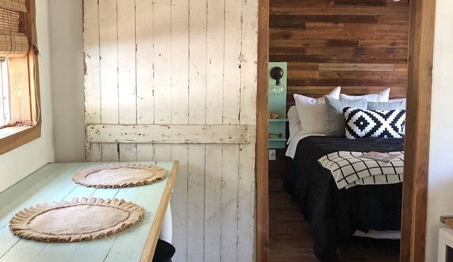 Cozy Serene Country Tiny House Cottage