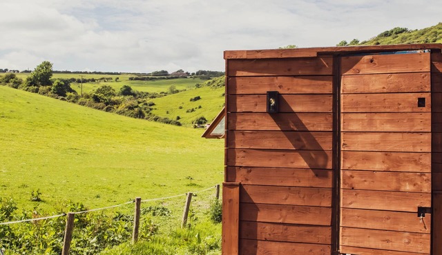 Cozy shepherds hut in the stunning village of Alfriston