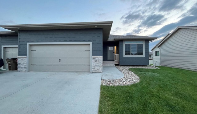 Cozy, single family home in great location.