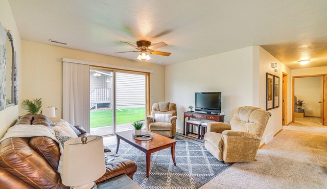Cozy Sioux Falls House - Walk to Park!