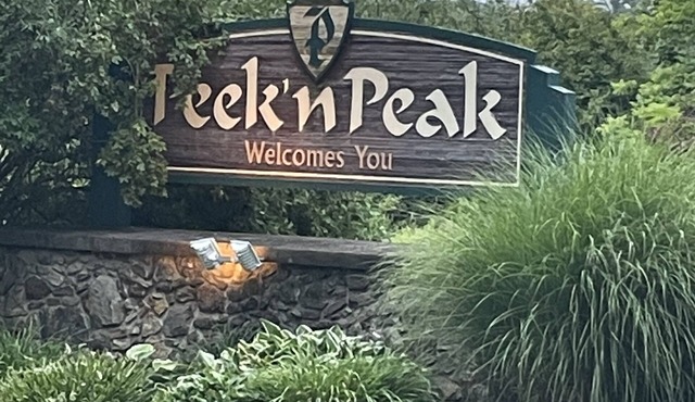 Cozy ski and golf condo at Peek n Peak