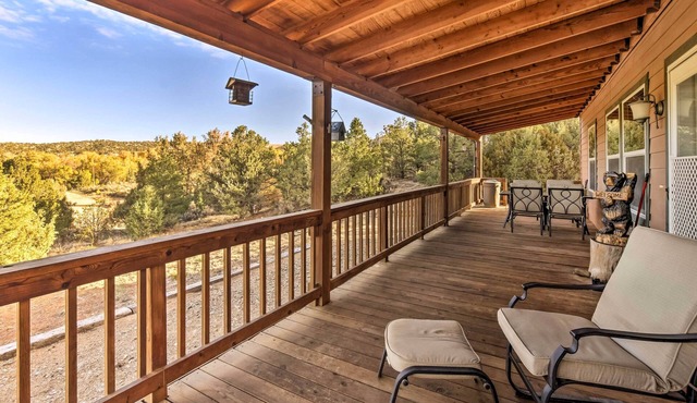 Cozy Ski Cabin w/Deck Near Taos Ski Valley!