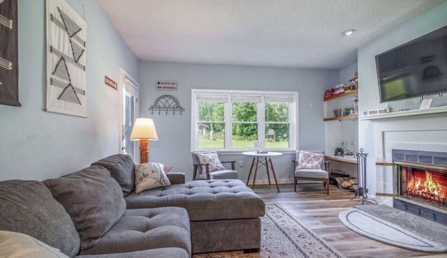 Cozy Slopeside Escape - Ski-In/Out Condo at Okemo
