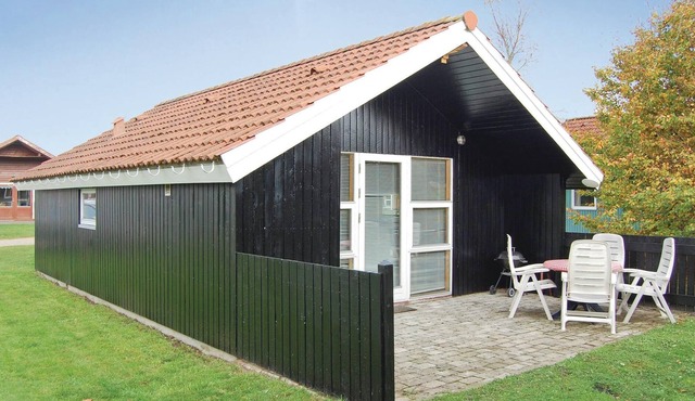 Cozy, small cottage in the beautiful countryside near Hovborg.