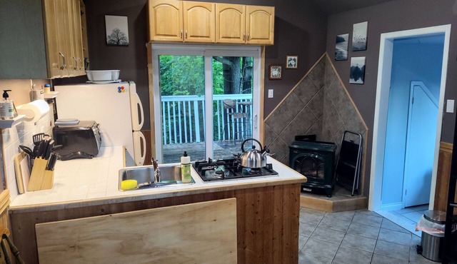 Cozy & Small Guest House Near Calabogie