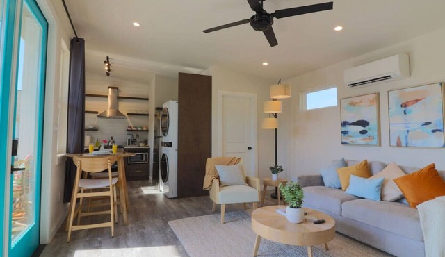 Cozy South Austin Casita | Quiet & Relaxing Stay