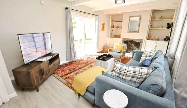 Cozy South Bend Home: 3 Blocks to Notre Dame! (815)