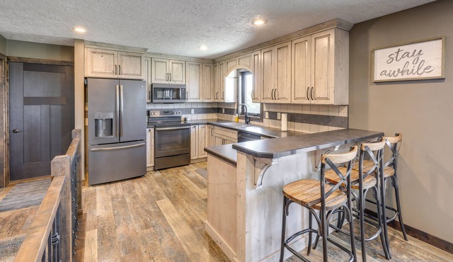 Cozy South Dakota Retreat Near Fishing & Lakes!
