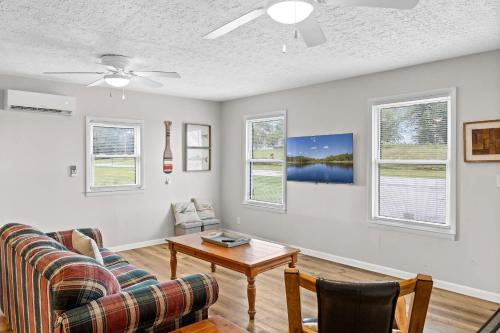 Cozy Space Near Rough River Lake Adventures Await