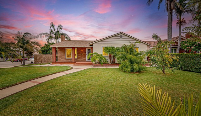 Cozy, spacious 4B4B house with high-speed internet near Disney