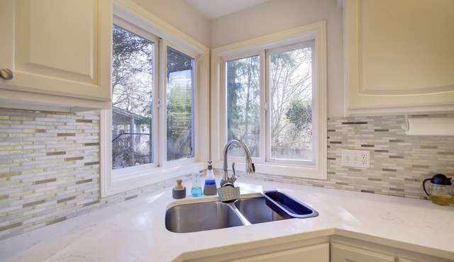 Cozy & Spacious 4br TV/Private Patio/Wifi/Garden