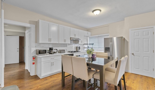 Cozy&Spacious 6Br home in Newton + Parking