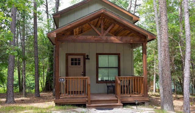 Cozy, Spacious, and Right on the Banks of Rocky Creek, Two Creeks Crossing Resort