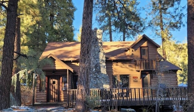 Cozy spacious cabin in Beautiful Wrightwood