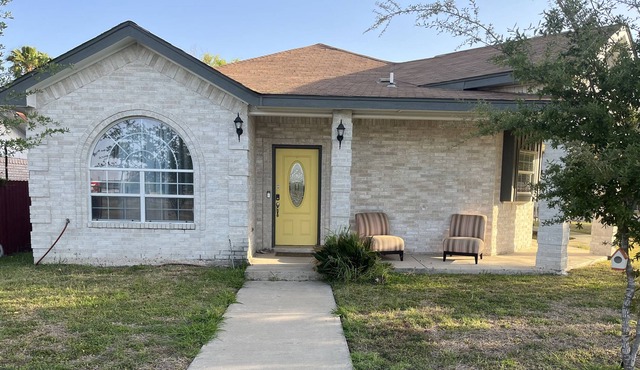 Cozy & Spacious, Great 4 Family & Pet Friendly in front of Park