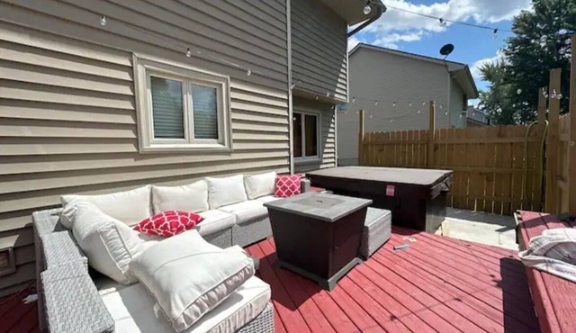 Cozy, spacious home, great for family gatherings!