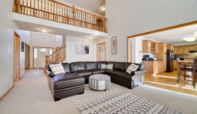 Cozy Spacious Luxury Home with lots of Positivity!