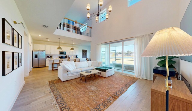 Cozy & Spacious 5BR 4.5B Furnished Home w/Loft & Large Backyard
